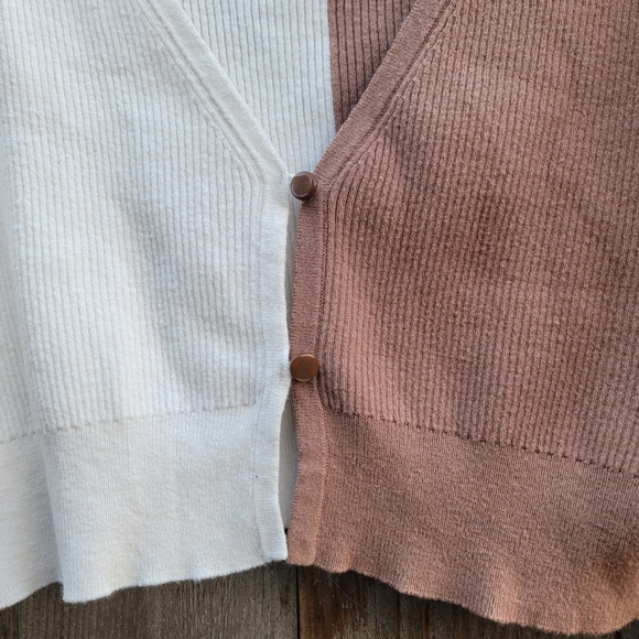 Color Block Split Cropped Cardigan - Picture 4 of 5